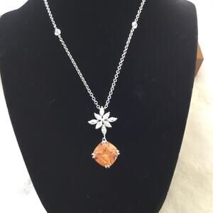 Yellow Crystal with Flower Interlocking Necklace